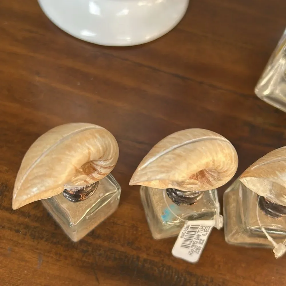 Pottery Barn Shell and Sand Place holders set of 4 NWT